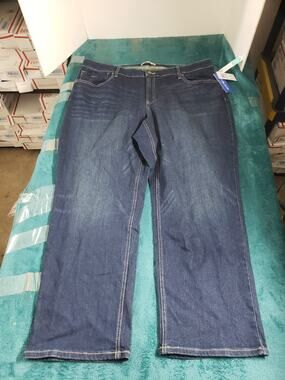 City Blues Jeans Size 22 W Womens Blue Denim Pants Ladies Mid Rise Straight NWT